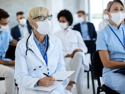 Revolutionizing Medicine: How VR Transforms Healthcare Training